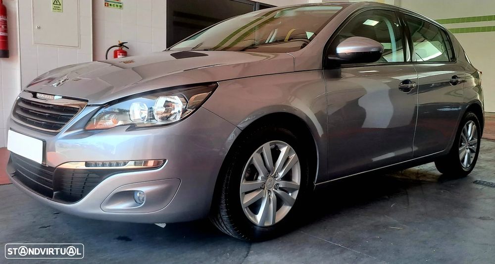 Peugeot 308 1.2 PureTech Style - 23