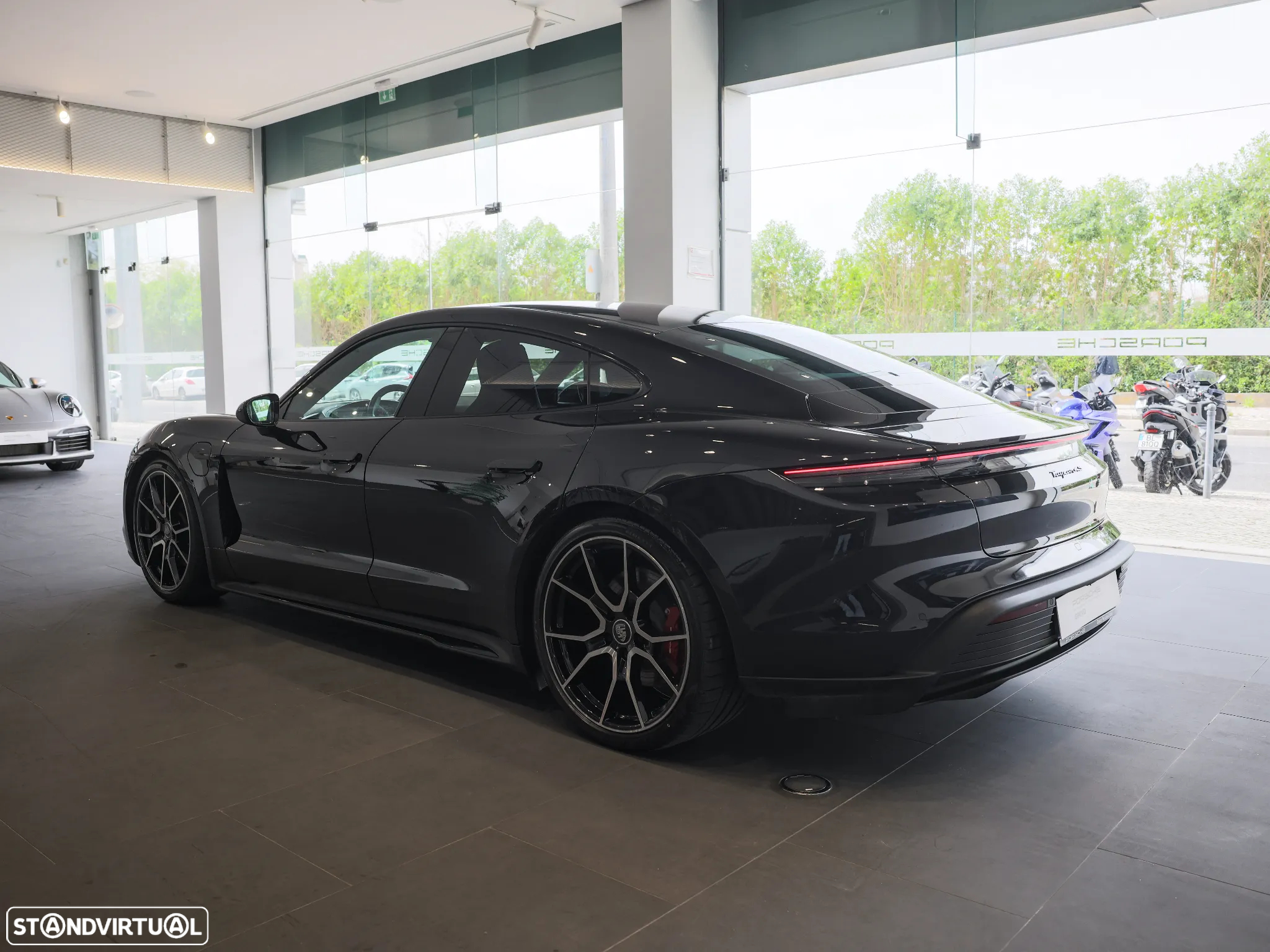 Porsche Taycan 4S - 3