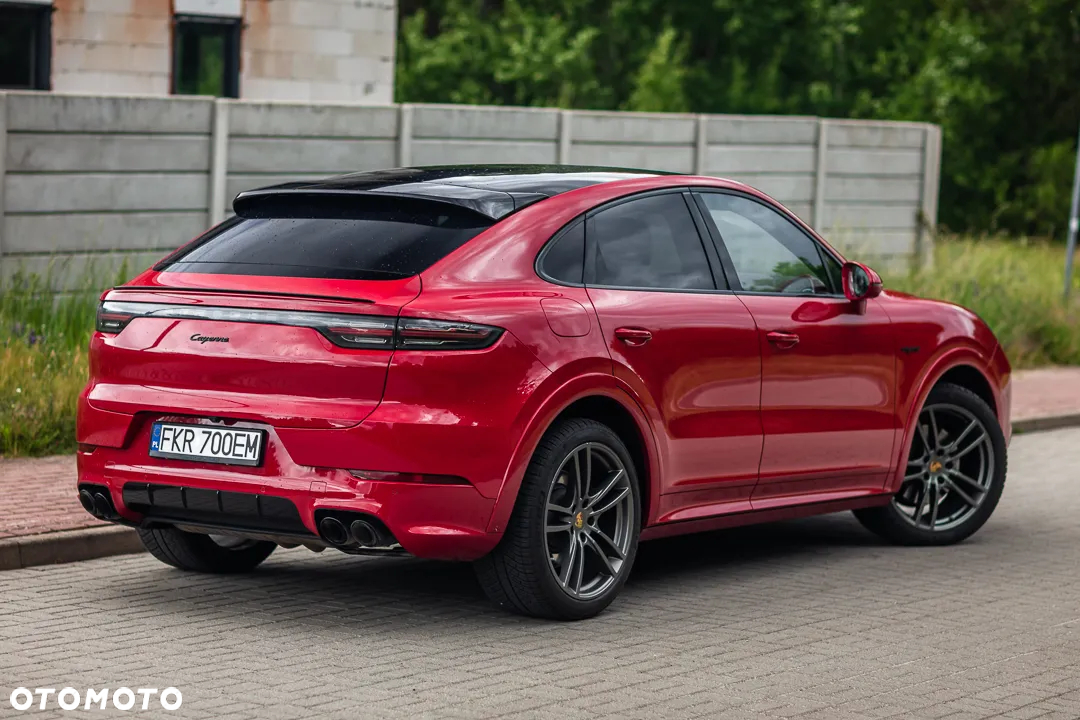 Porsche Cayenne Coupe E-Hybrid - 13