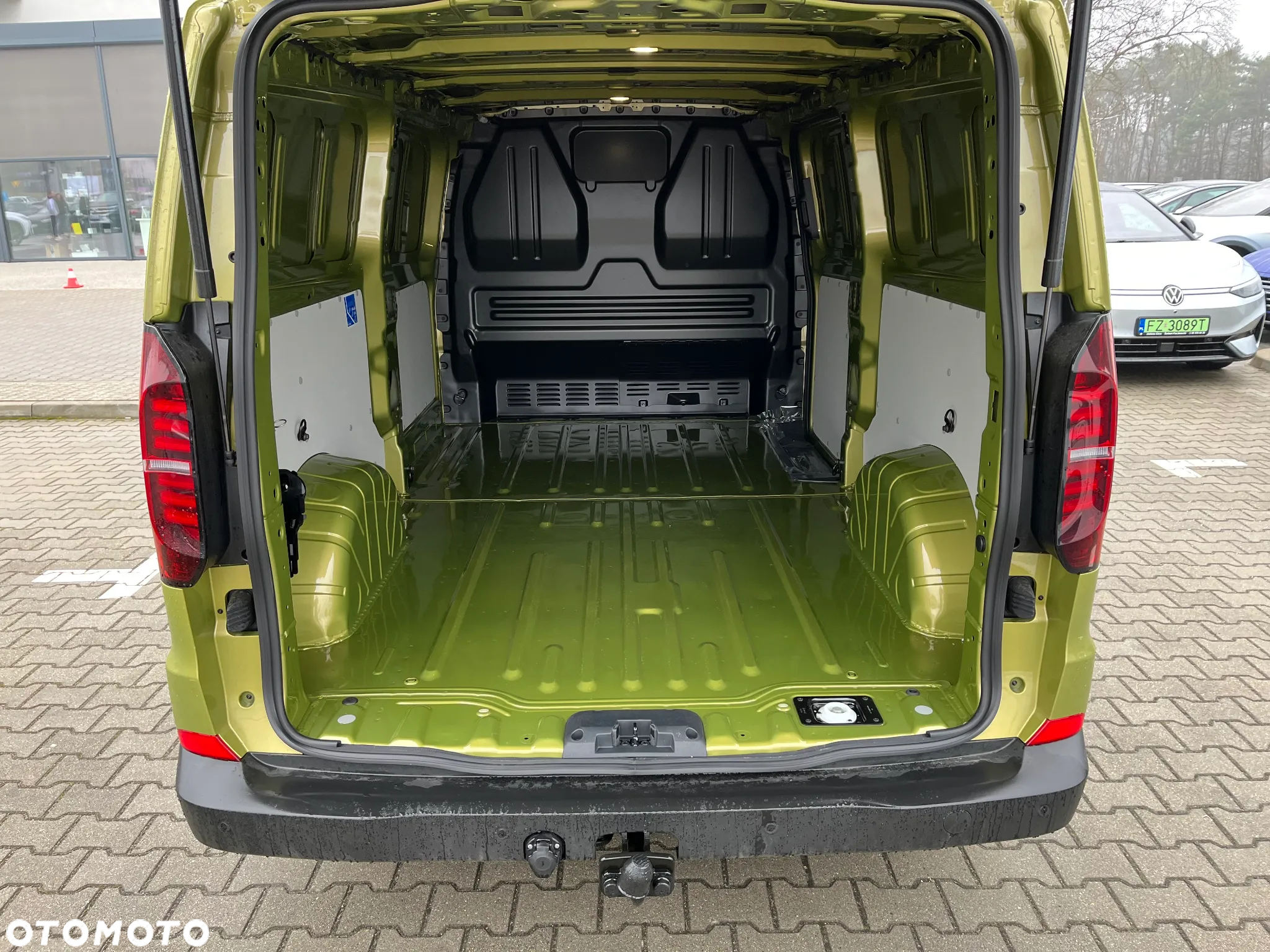 Volkswagen T7 Transporter Furgon - 11