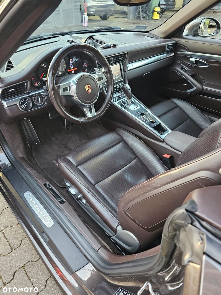 Porsche 911 Carrera 4S PDK - 8