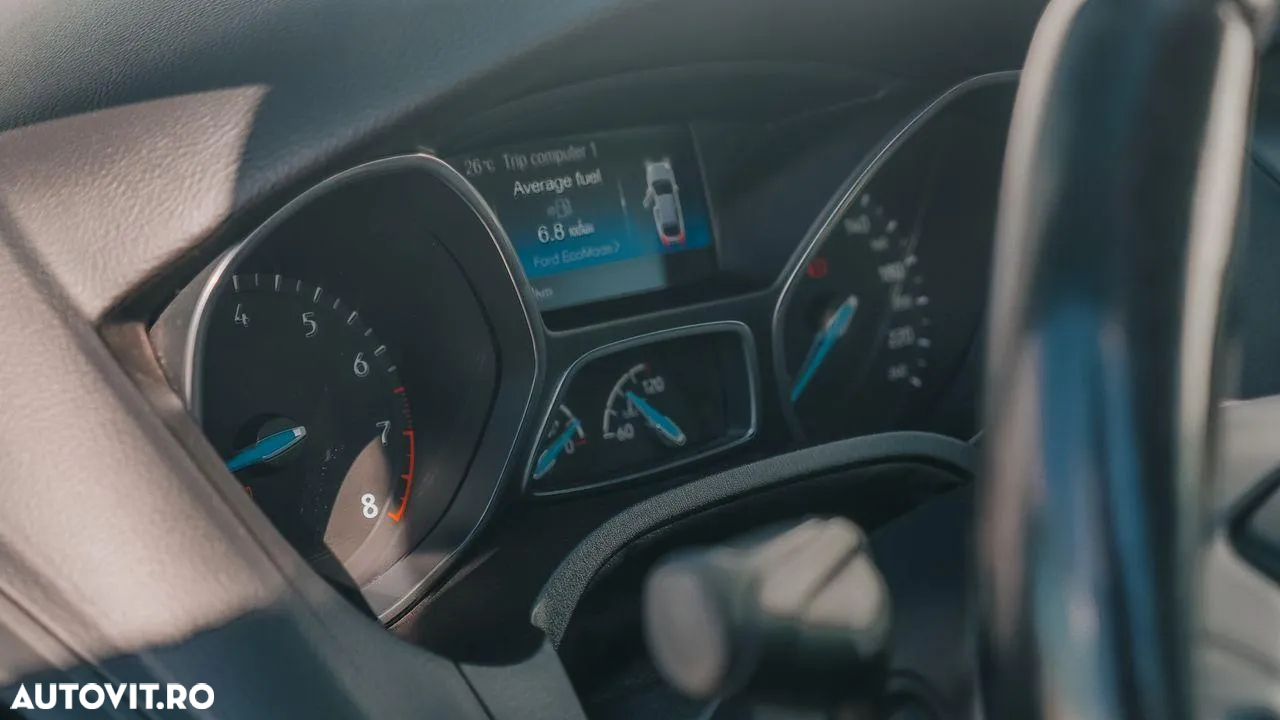 Ford Focus 1.0 EcoBoost Trend - 10