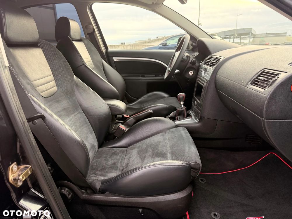 Ford Mondeo 3.0 V6 ST 220 - 16