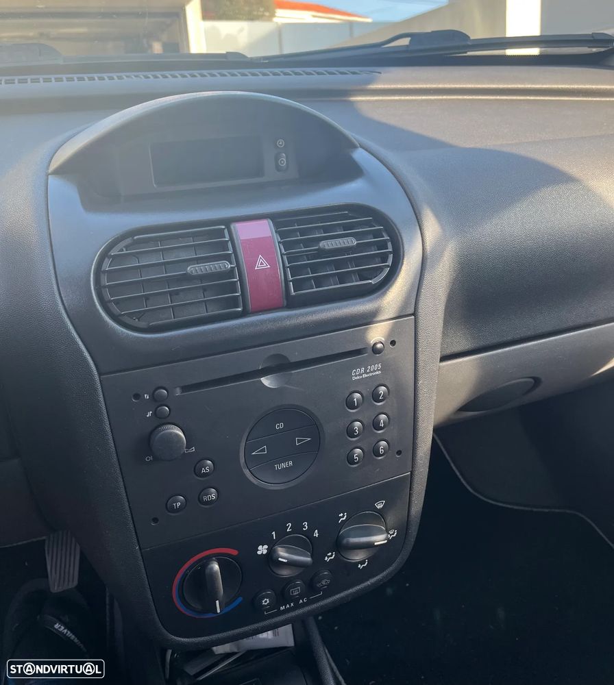 Opel Corsa 1.2 16V Elegance - 10