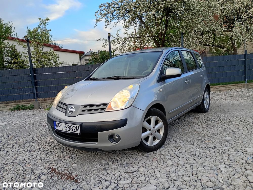 Nissan Note - 1