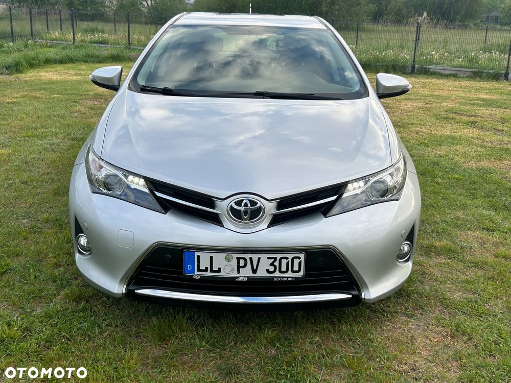 Toyota Auris 1.6 Executive - 3