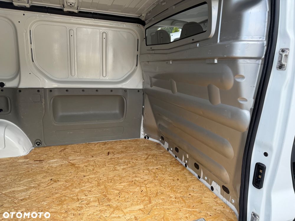Renault Trafic - 15