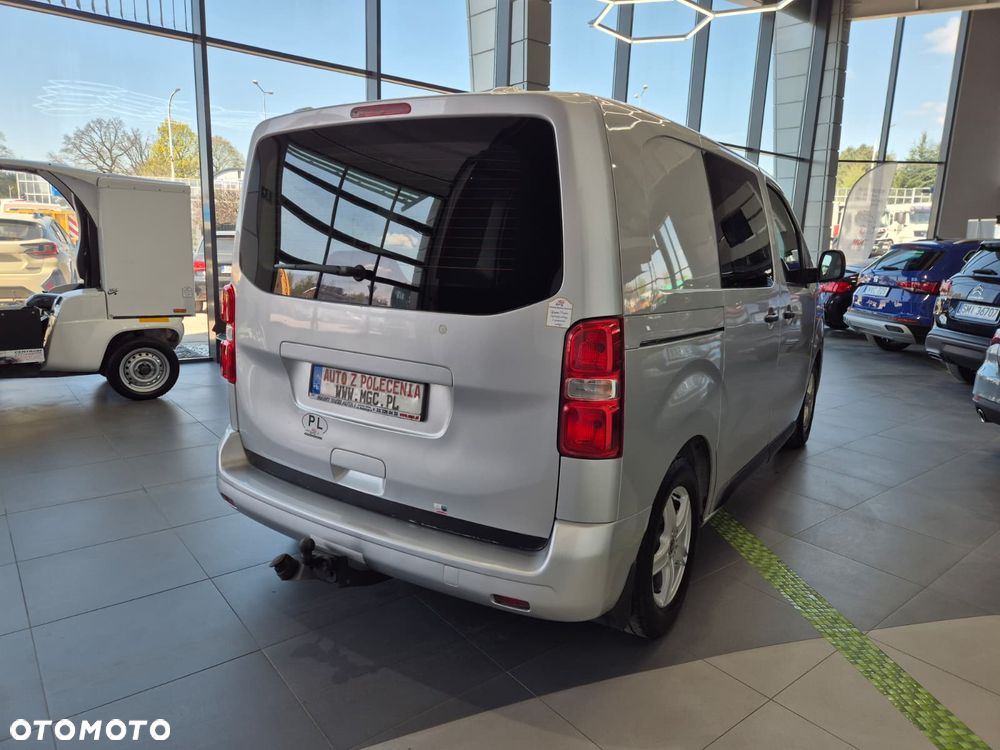 Toyota ProAce 1.6 / L1H1 / AUTOMAT / BEZWYPADKOWY / SERWISOWANY / KSIĄŻKA SERWISOWA / STAN IDEALNY / KRÓTKI / ALUFELGI - 9