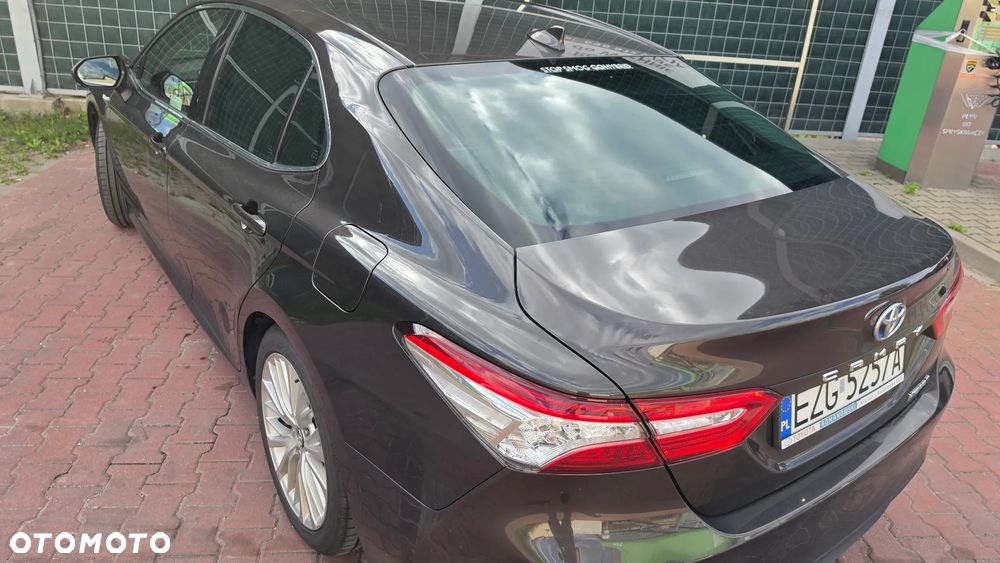 Toyota Camry 2.5 Hybrid Executive CVT - 3