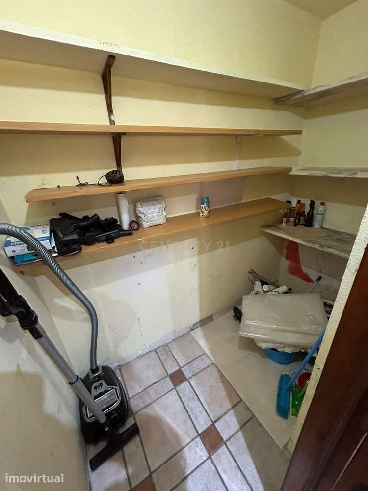 T2 na Póvoa de Santa Iria com área generosas 94 m² e possibilidade (Ap - Grande imagem: 4/25