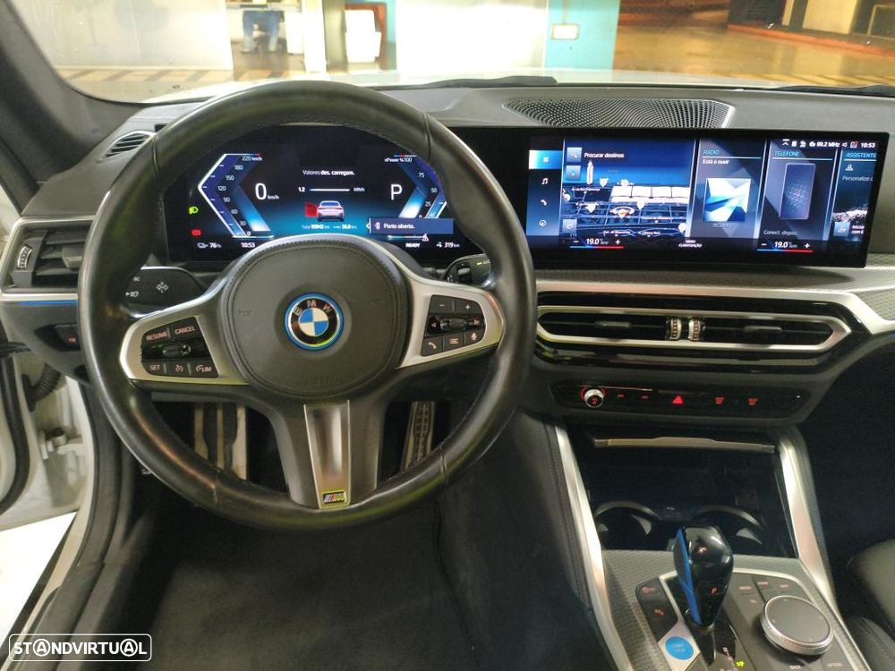 BMW i4 eDrive40 Desportiva M - 9
