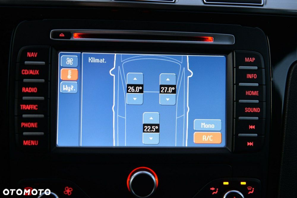 Ford Galaxy 2.0 TDCi Titanium - 17