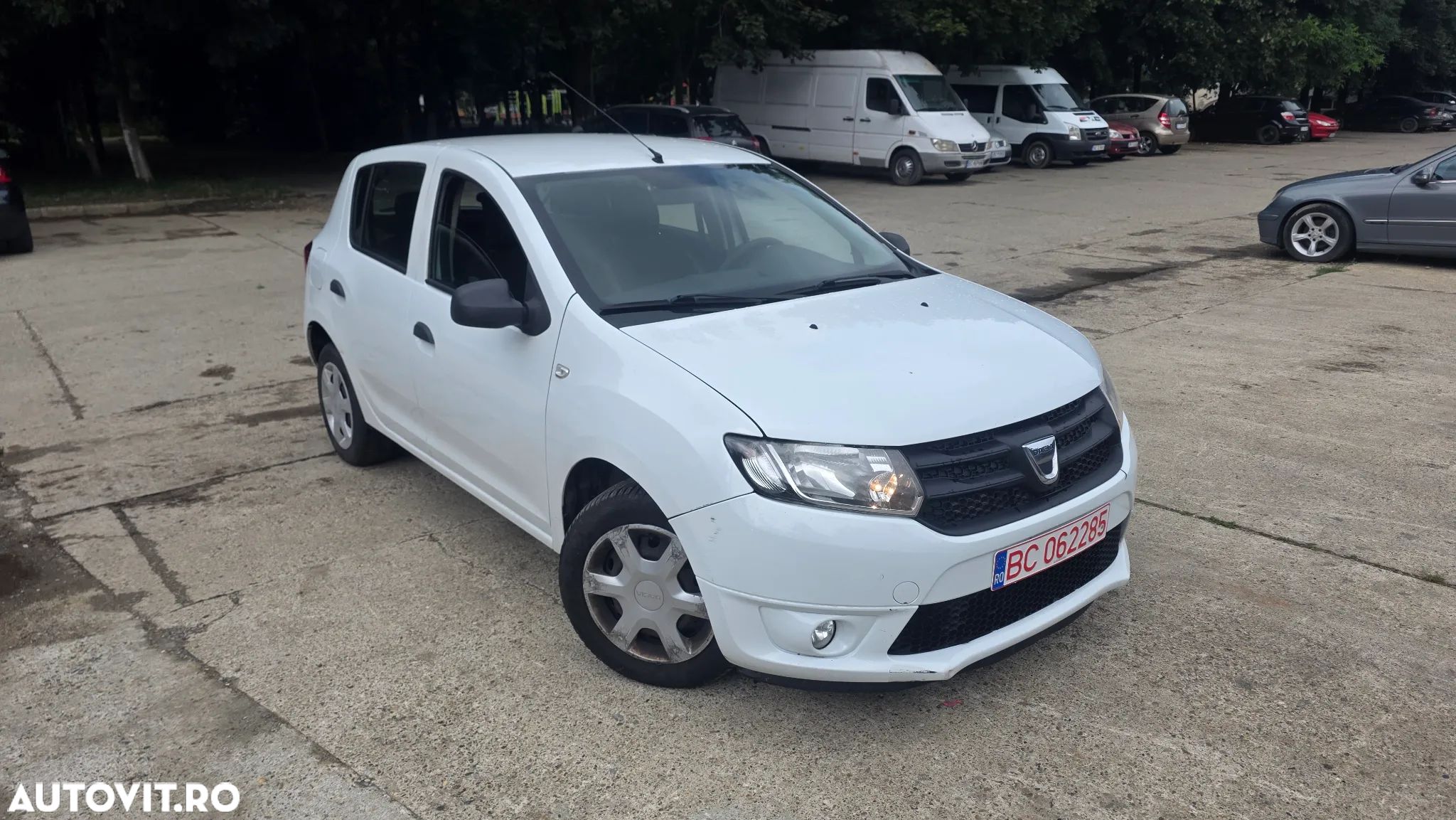 Dacia Sandero 1.2 16V Laureate - 1