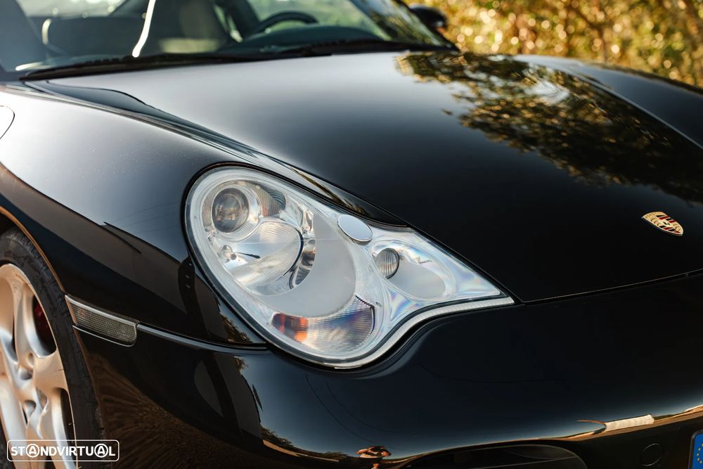 Porsche 911 (996) Turbo - 4