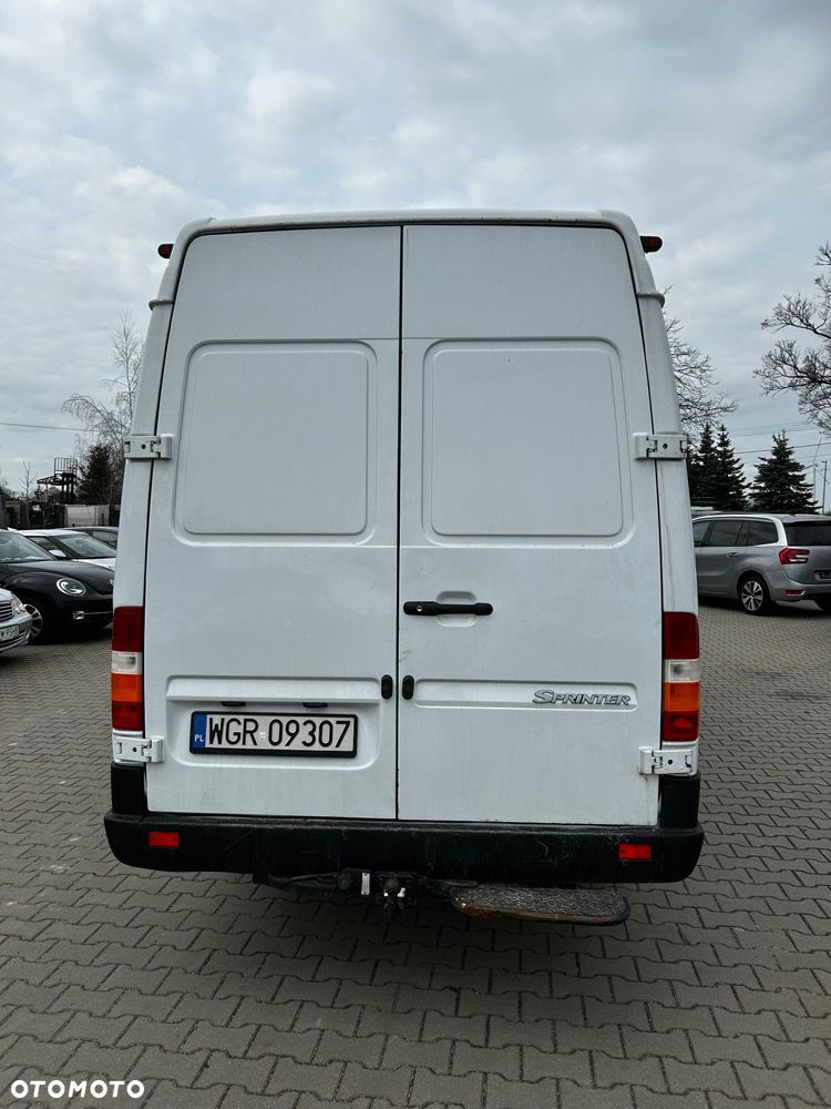Mercedes-Benz Sprinter - 6