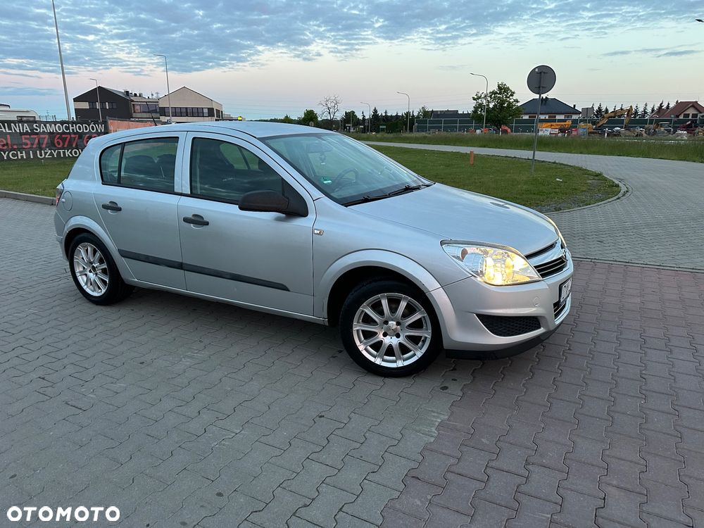 Opel Astra - 2
