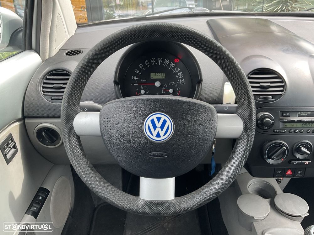 VW New Beetle 1.6 - 20