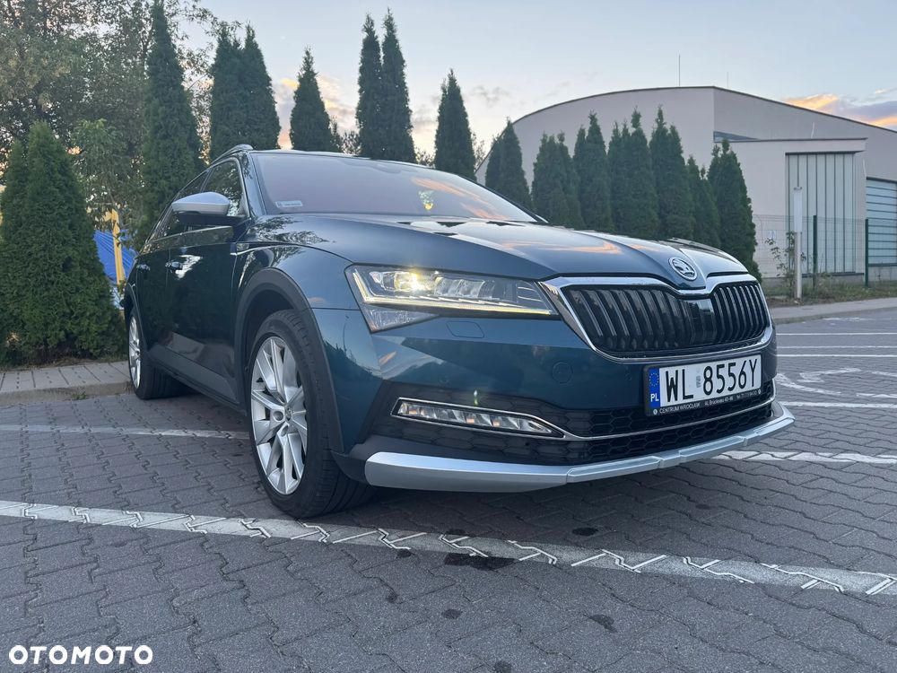 Skoda Superb 2.0 TDI SCR 4x4 Scout DSG - 8