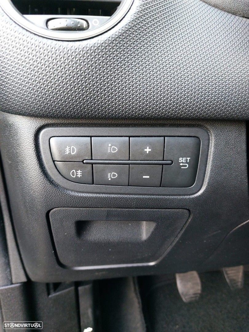 Fiat Punto 1.2 Lounge S&S - 10