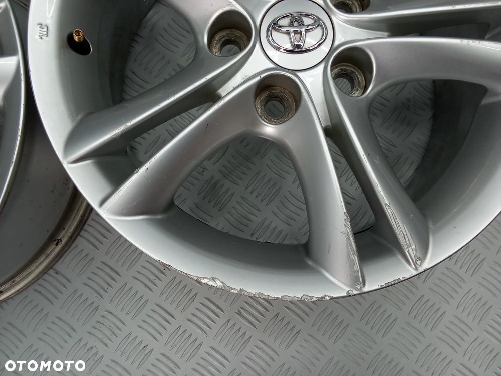 Felgi Toyota Auris Corolla Avensis 6,5Jx16 et39 5x114,3 - 10