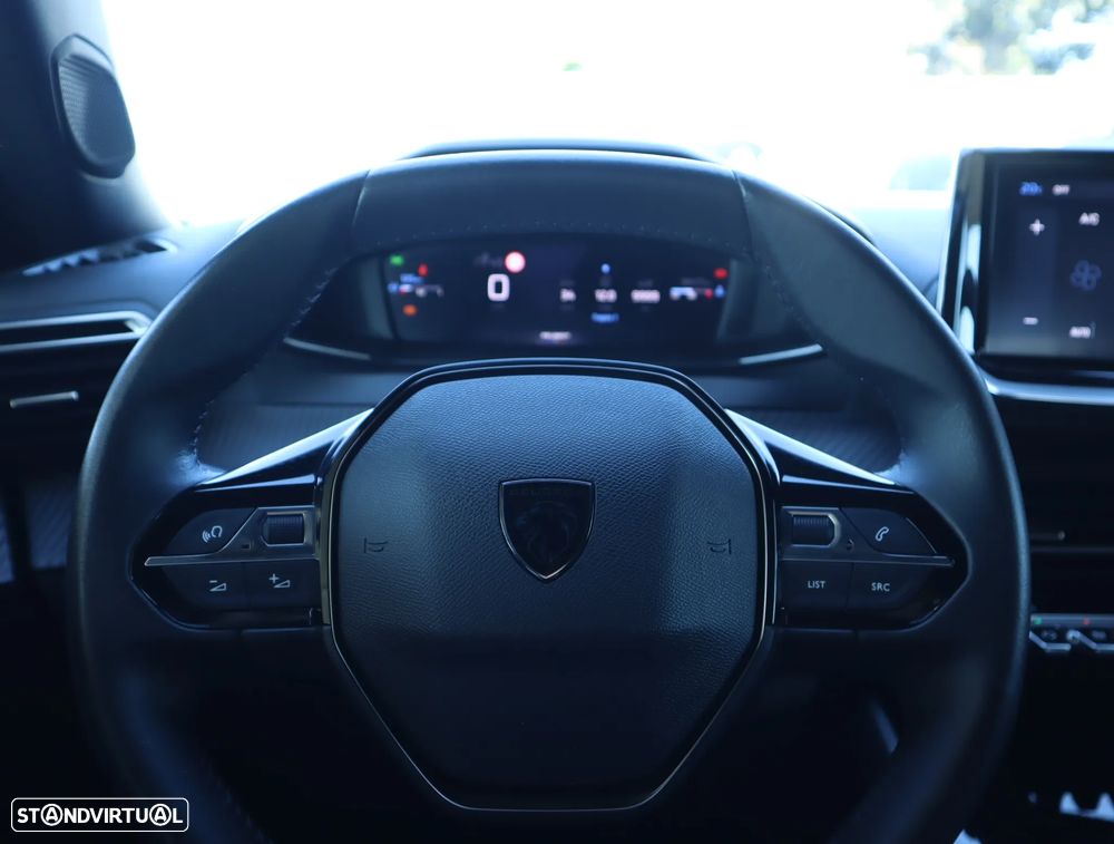 Peugeot 2008 1.2 Allure - 37