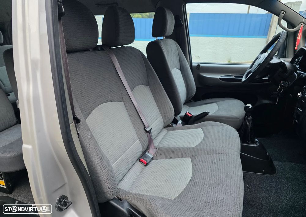 Hyundai H-1 Starex H1 2.5 CRDi SVX Longo - 4