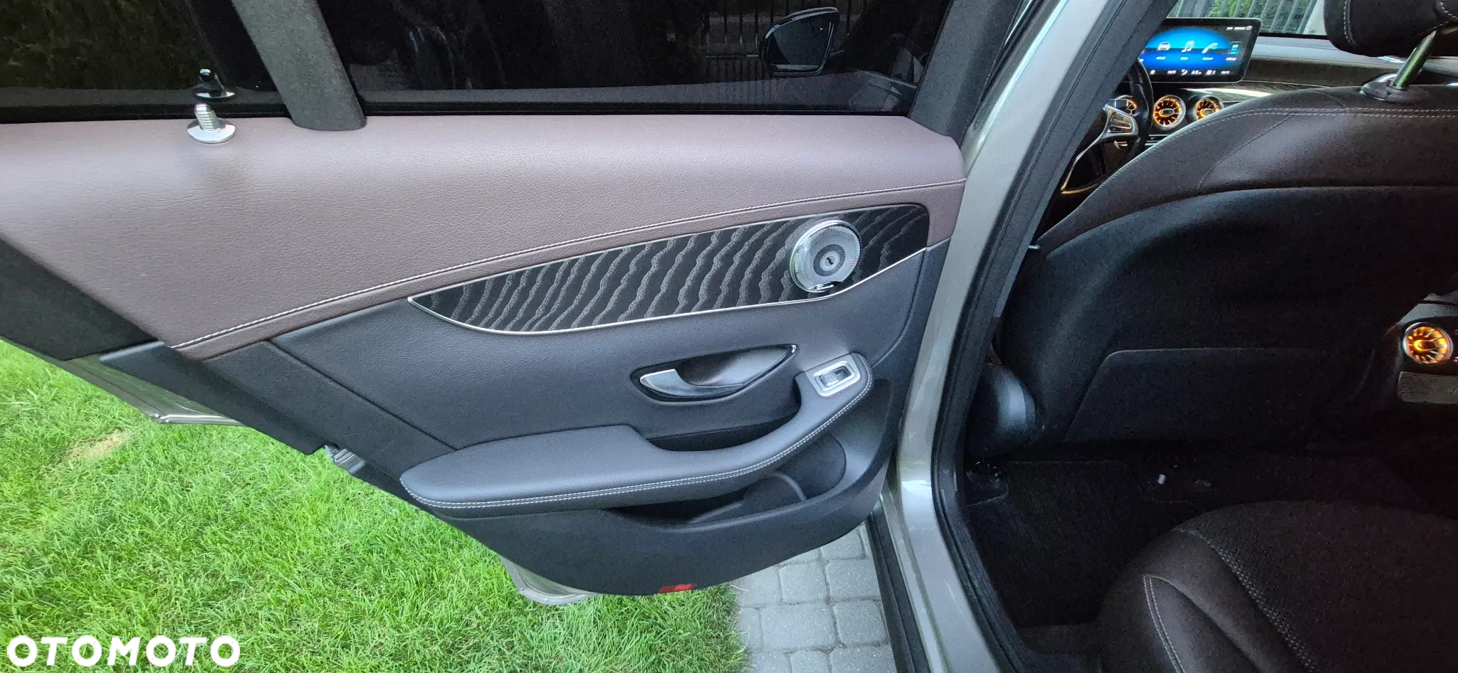 Mercedes-Benz GLC 250 4Matic 9G-TRONIC - 23