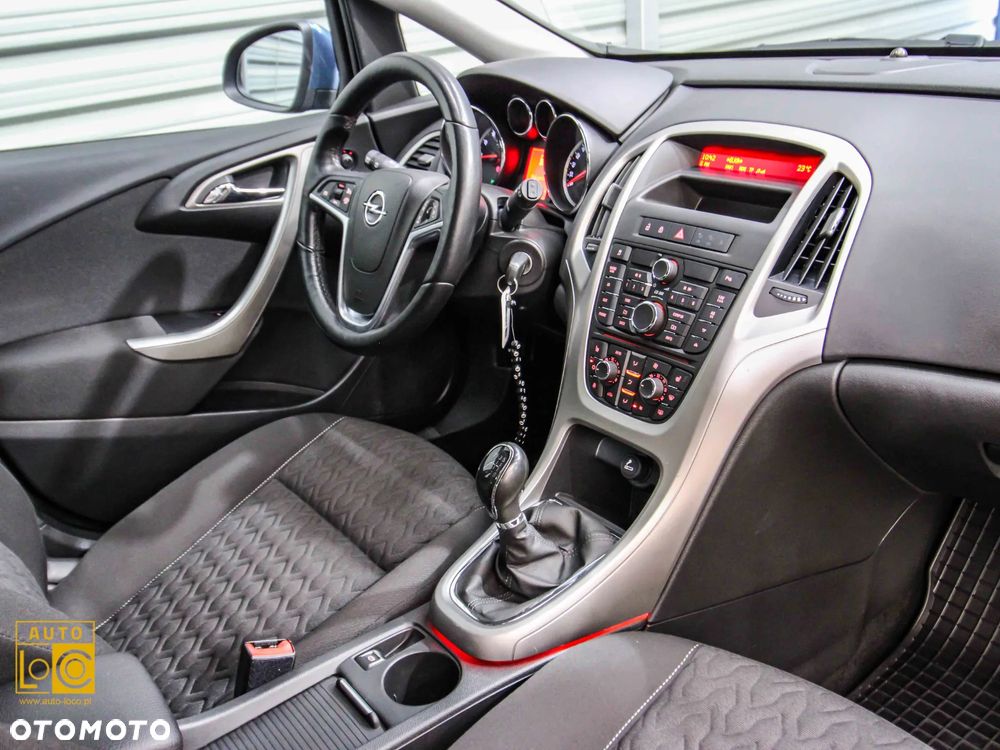 Opel Astra 1.4 T Cosmo - 15
