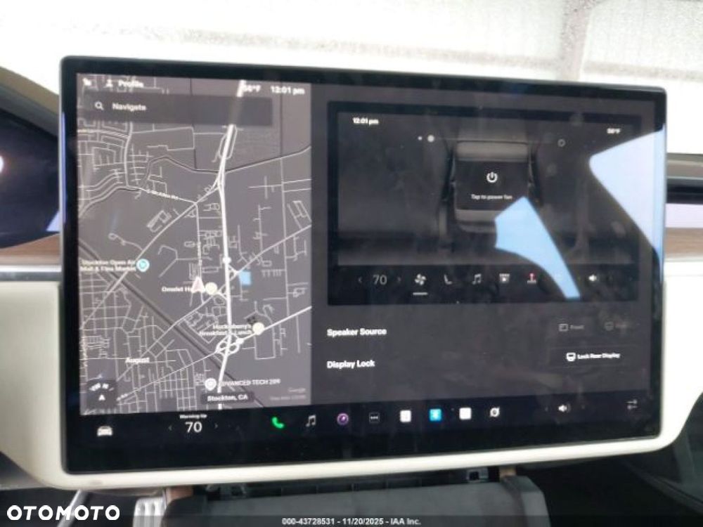 Tesla Model S - 11