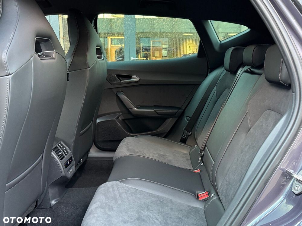 Cupra Formentor 1.5 eTSI mHEV DSG - 35