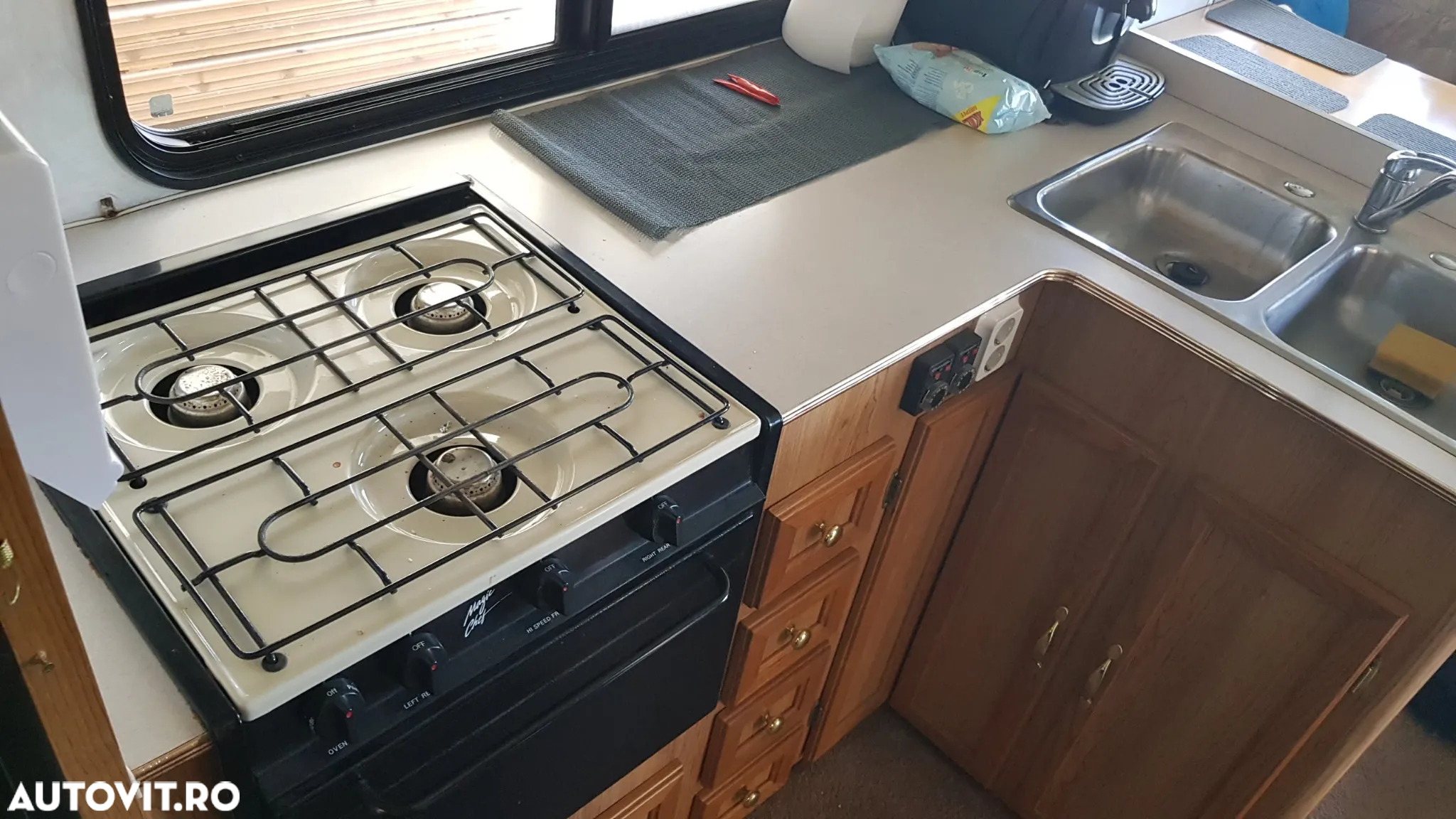 Alta Coachmen Catalina Camper Autorulota - 14