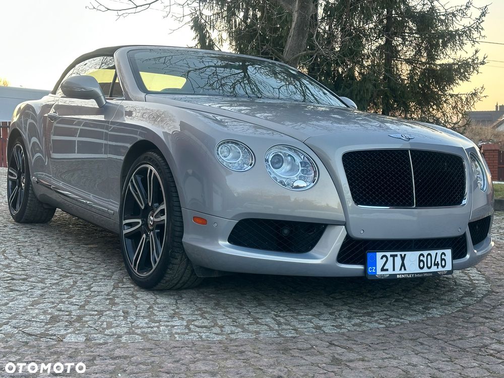 Bentley Continental GT V8 Convertible - 40