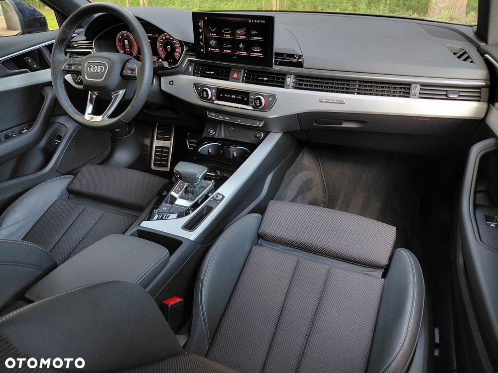 Audi A4 Limousine - 13