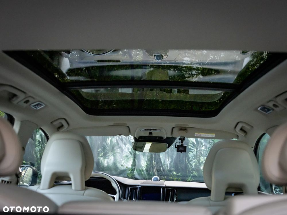 Volvo XC 60 D5 AWD Inscription - 5