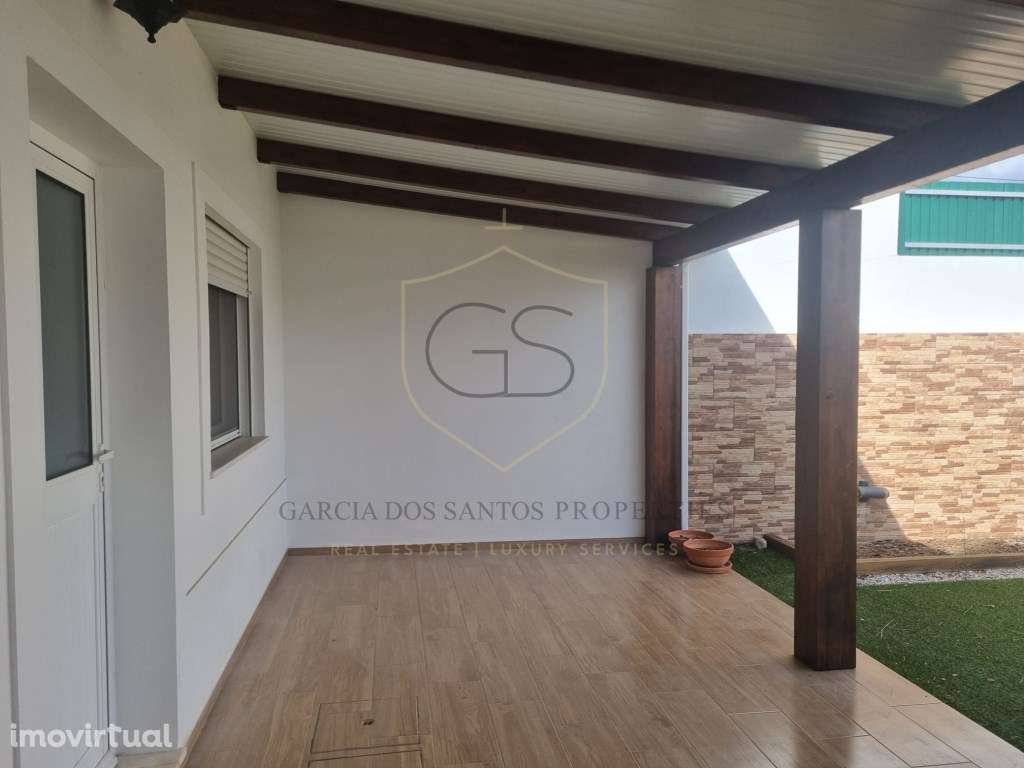 Distinta Moradia T3+1 Contemporânea com Logradouro Privado e Estúdi... - Grande imagem: 2/21