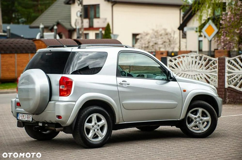 Toyota RAV4 2.0 VVT-i Sol - 27