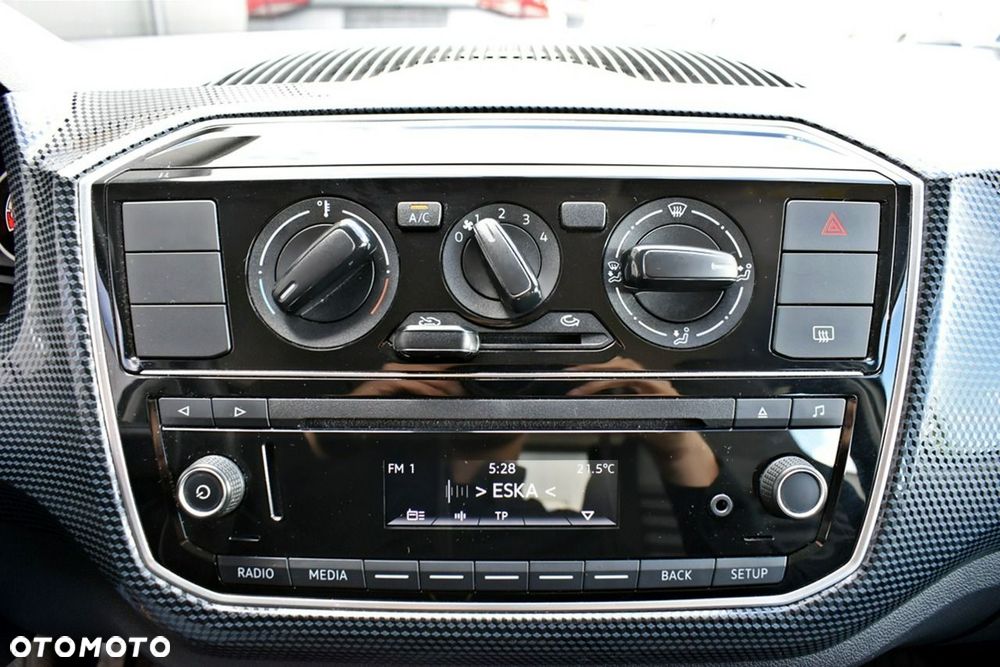 Volkswagen up! 1.0 move - 17
