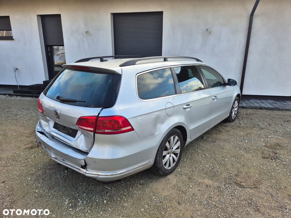 Volkswagen Passat - 5