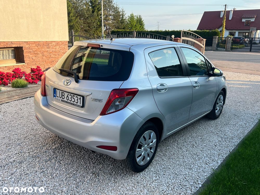 Toyota Yaris - 2