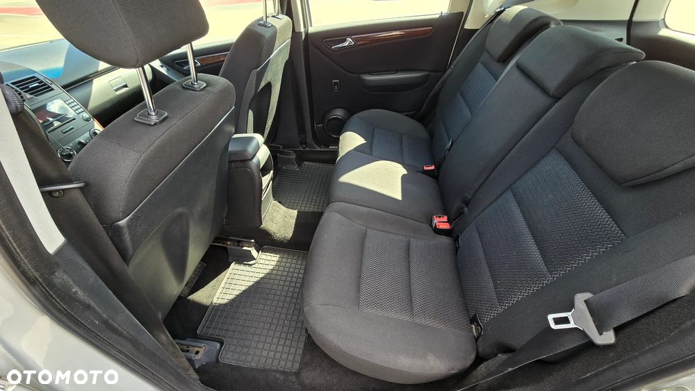 Mercedes-Benz Klasa A 180 CDI Elegance DPF - 19