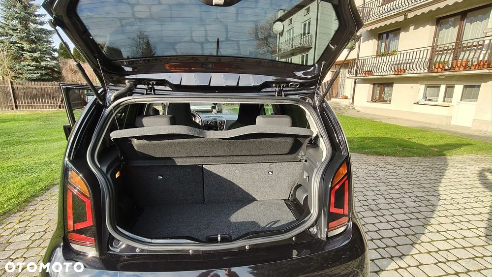 Volkswagen up! 1.0 take - 13