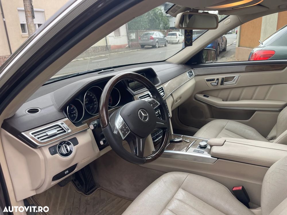 Mercedes-Benz E 350 BlueTEC 4MATIC Aut. - 27