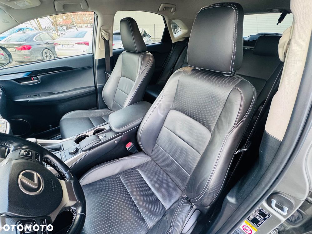 Lexus NX 200t Elite AWD - 36