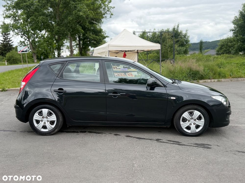 Hyundai i30 1.4 Blue Comfort - 12