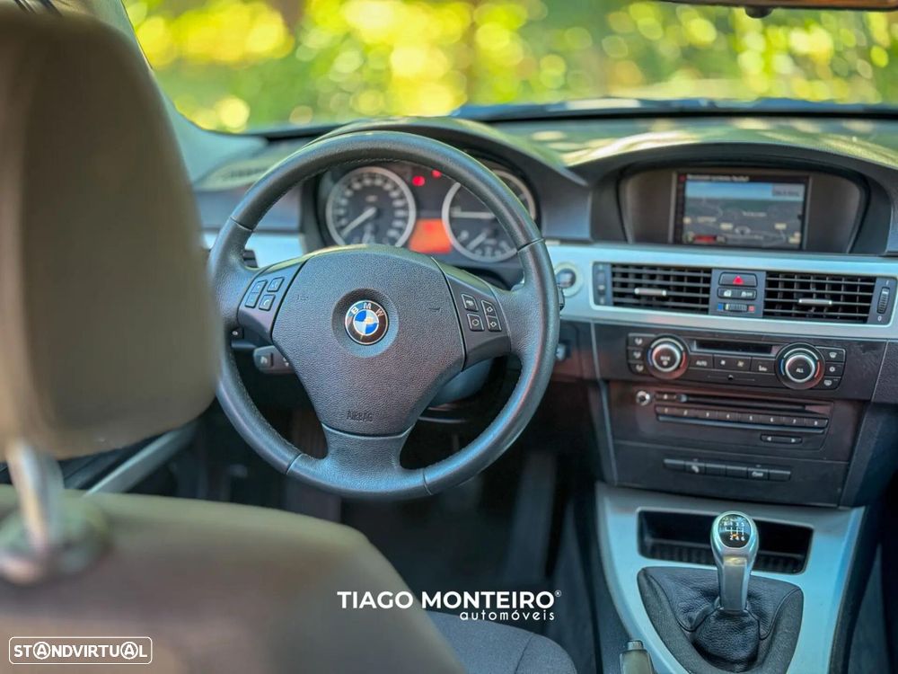 BMW 320 - 23