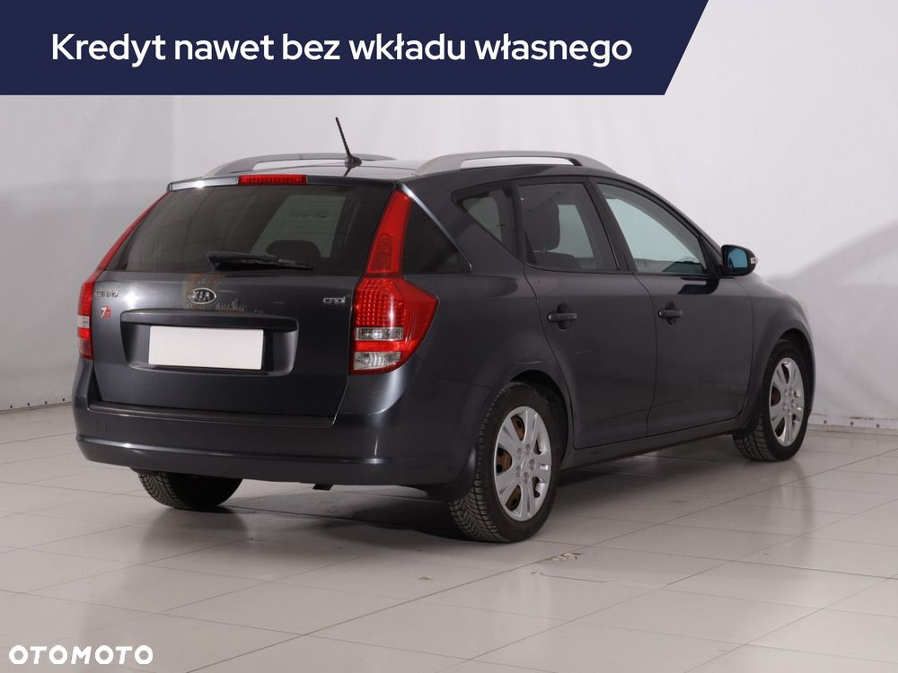 Kia Ceed - 7