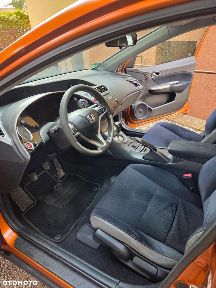 Honda Civic 1.8i-VTEC 50 Jahre Edition - 26