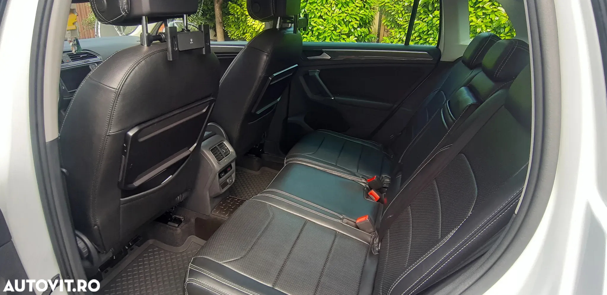 Volkswagen Tiguan - 10