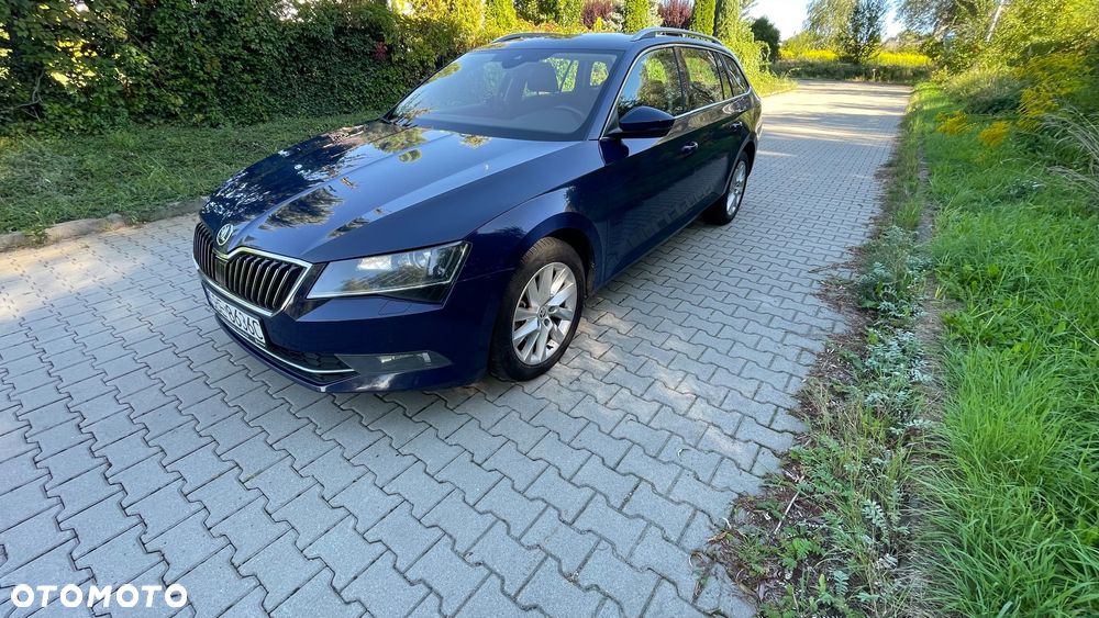 Skoda Superb 2.0 TDI 4x4 Style DSG - 6