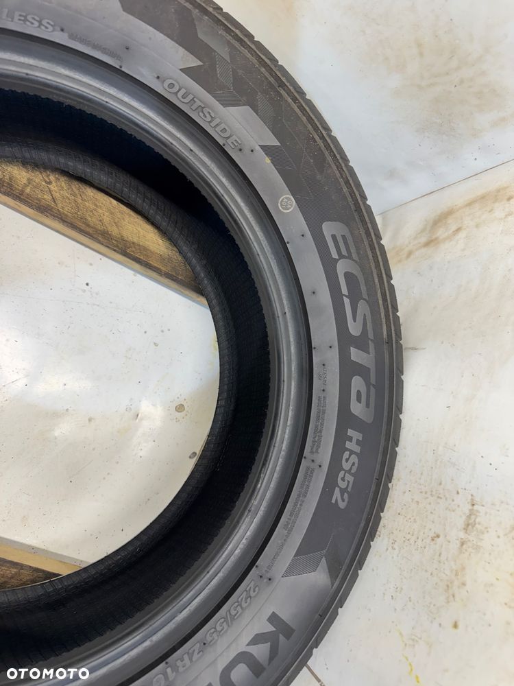 G-3187 225/55R16 95W KUMHO ECSTA HS52 - 3